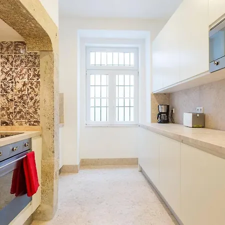 Apartment Chiado - In *