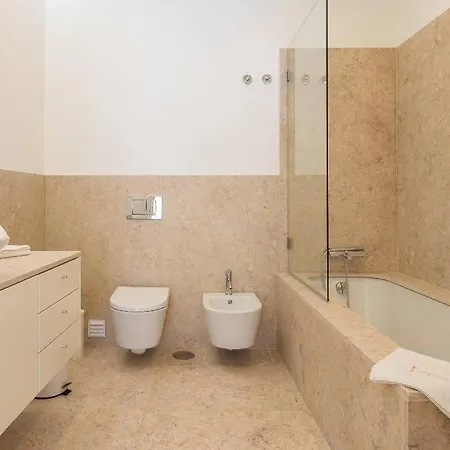 Chiado - In Apartment Lisbon