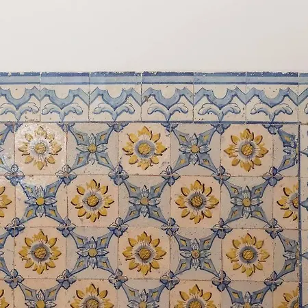 Chiado - In Apartment *